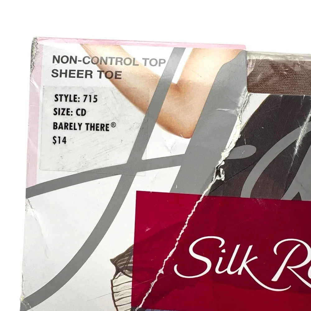 Hanes Silk Reflections Silky Sheer Pantyhose Barely‎ There Size CD - Picture 2 of 5
